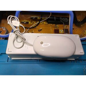 APPLE Wired USB Mighty Mouse A1152